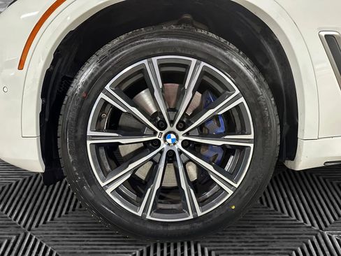 Used 2020 BMW X5 M50i w/ Premium Package AWD/4WD image 11