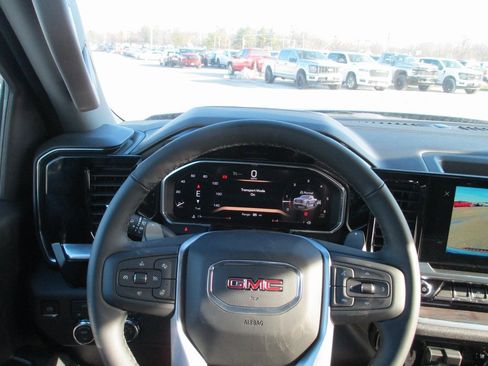 New 2026 GMC Sierra 1500 SLT w/ SLT Convenience Package image 19