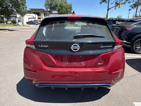 Used 2019 Nissan Leaf SV w/ SV All Weather Package FWD image 4