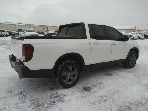 Used 2024 Honda Ridgeline TrailSport image 5