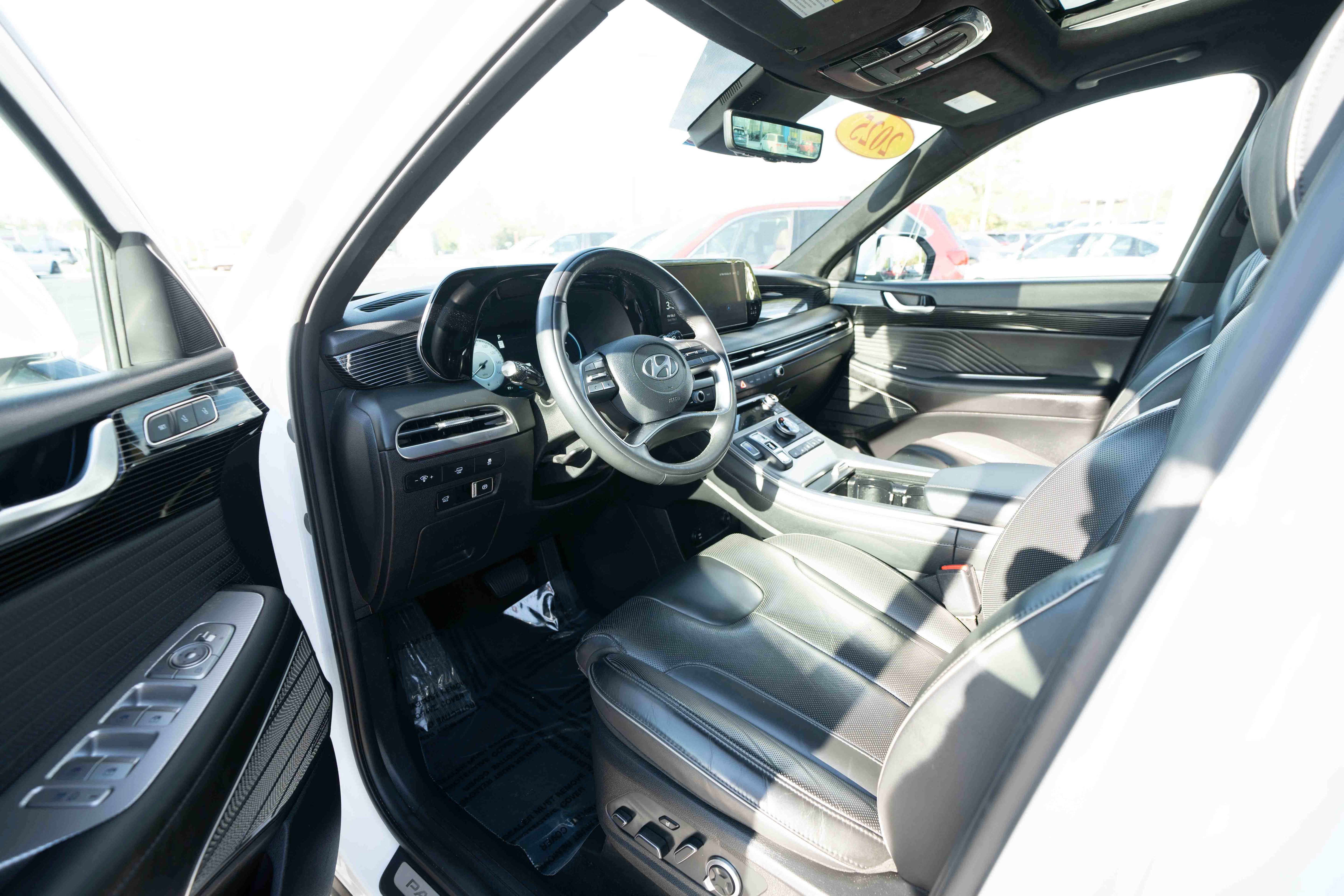 Used 2025 Hyundai Palisade Calligraphy AWD/4WD image 8