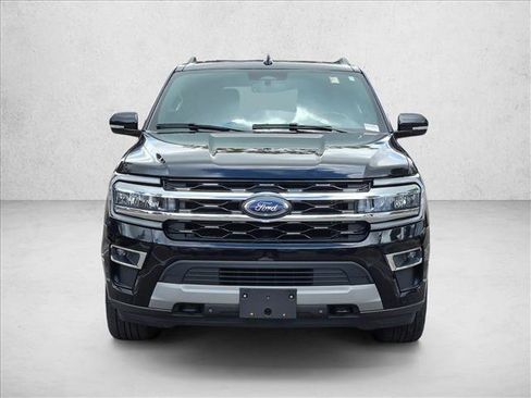 Used 2022 Ford Expedition Limited AWD/4WD image 2
