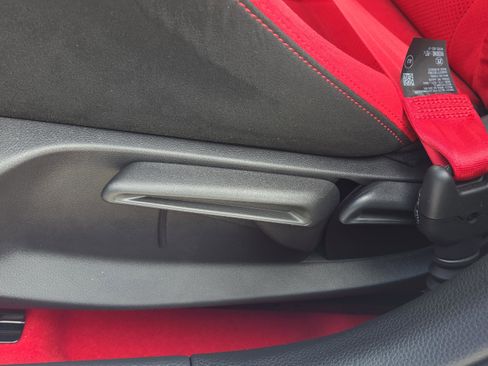 Used 2025 Honda Civic Type R image 10