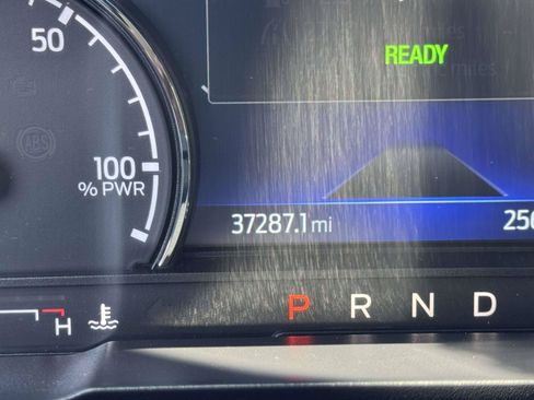 Used 2022 Ford Maverick Lariat w/ Lariat Luxury Package FWD image 31