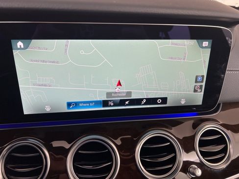 Used 2023 Mercedes-Benz E 450 E 450 image 7