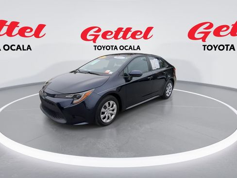 Used 2022 Toyota Corolla LE image 4