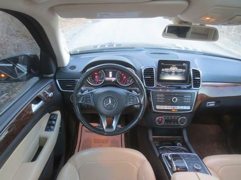 Used 2017 Mercedes-Benz GLS 450 4MATIC w/ Premium Package image 9
