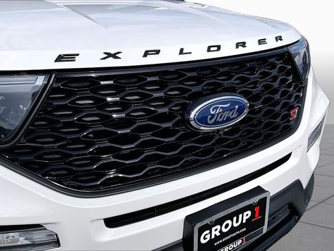 Used 2024 Ford Explorer ST w/ Equipment Group 401A AWD/4WD image 30