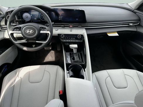 New 2026 Hyundai Elantra Limited FWD image 9