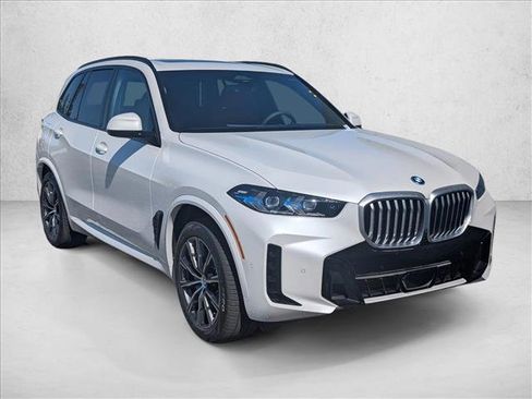 Used 2026 BMW X5 xDrive50e w/ M Sport Package AWD/4WD image 7