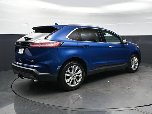 Used 2020 Ford Edge Titanium w/ Class II Trailer Tow Package AWD/4WD image 5