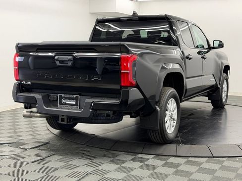 Used 2026 Toyota Tacoma SR5 AWD/4WD image 8