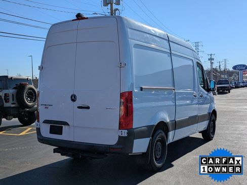 Used 2020 Mercedes-Benz Sprinter 2500 image 4