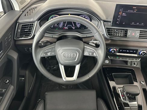 Used 2023 Audi Q5 e Premium Plus w/ Premium Plus Package image 13