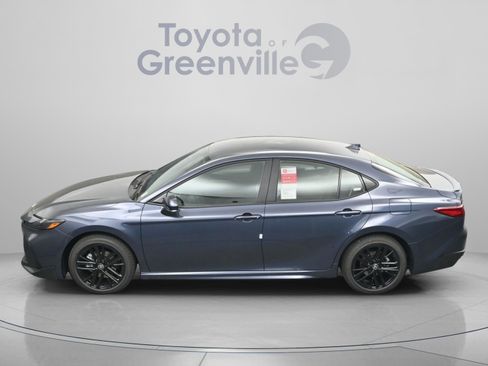 New 2026 Toyota Camry SE FWD image 4