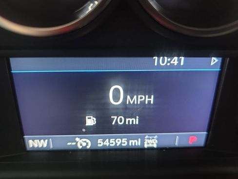 Used 2021 Chevrolet Silverado 1500 LT image 21