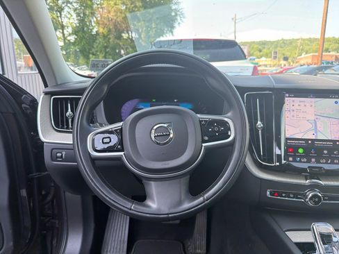 Used 2022 Volvo XC60 B5 Inscription w/ Advanced Package AWD/4WD image 25
