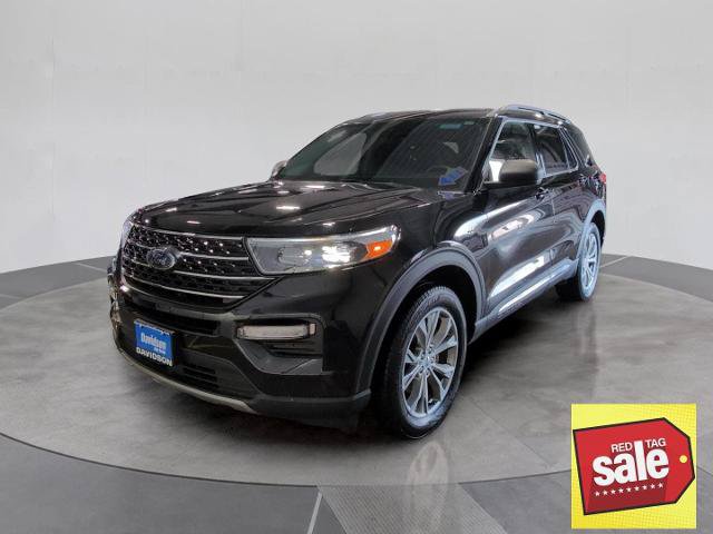 Certified 2022 Ford Explorer XLT w/ Equipment Group 202A AWD/4WD image 1