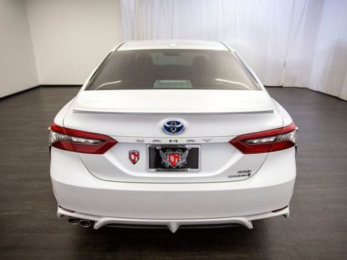 Used 2021 Toyota Camry XSE image 15