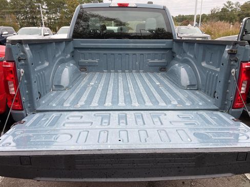 Used 2023 Ford F150 XLT image 40