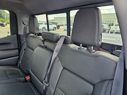 Used 2021 Chevrolet Silverado 1500 LT Trail Boss w/ Convenience Package II AWD/4WD image 32