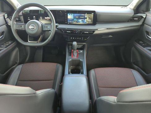 Certified 2025 Nissan Kicks SR image 23