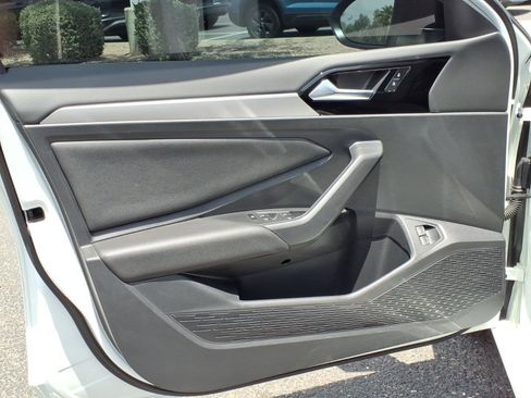 Certified 2021 Volkswagen Jetta R-Line FWD image 19