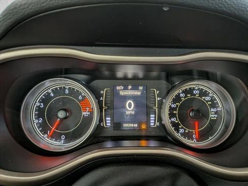 Used 2016 Jeep Cherokee Altitude image 7