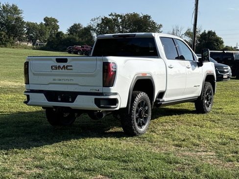 New 2026 GMC Sierra 2500 AT4 w/ AT4 Premium Plus Package AWD/4WD image 3