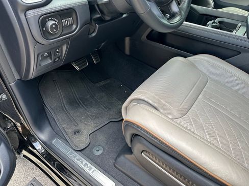 Used 2025 RAM 1500 Tungsten w/ Off Road Group AWD/4WD image 19