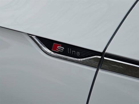Used 2023 Audi A5 2.0T Premium Plus image 13