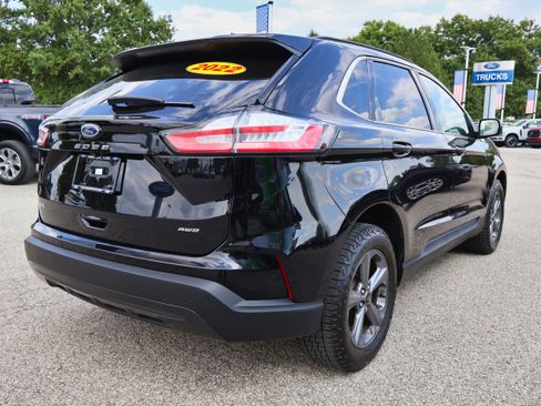 Used 2022 Ford Edge SEL w/ Sport Appearance Package image 5