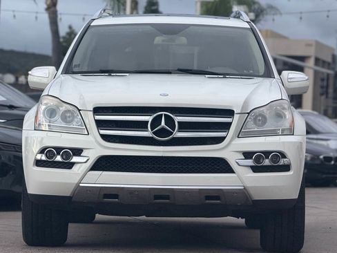 Used 2010 Mercedes-Benz GL 450 4MATIC image 2