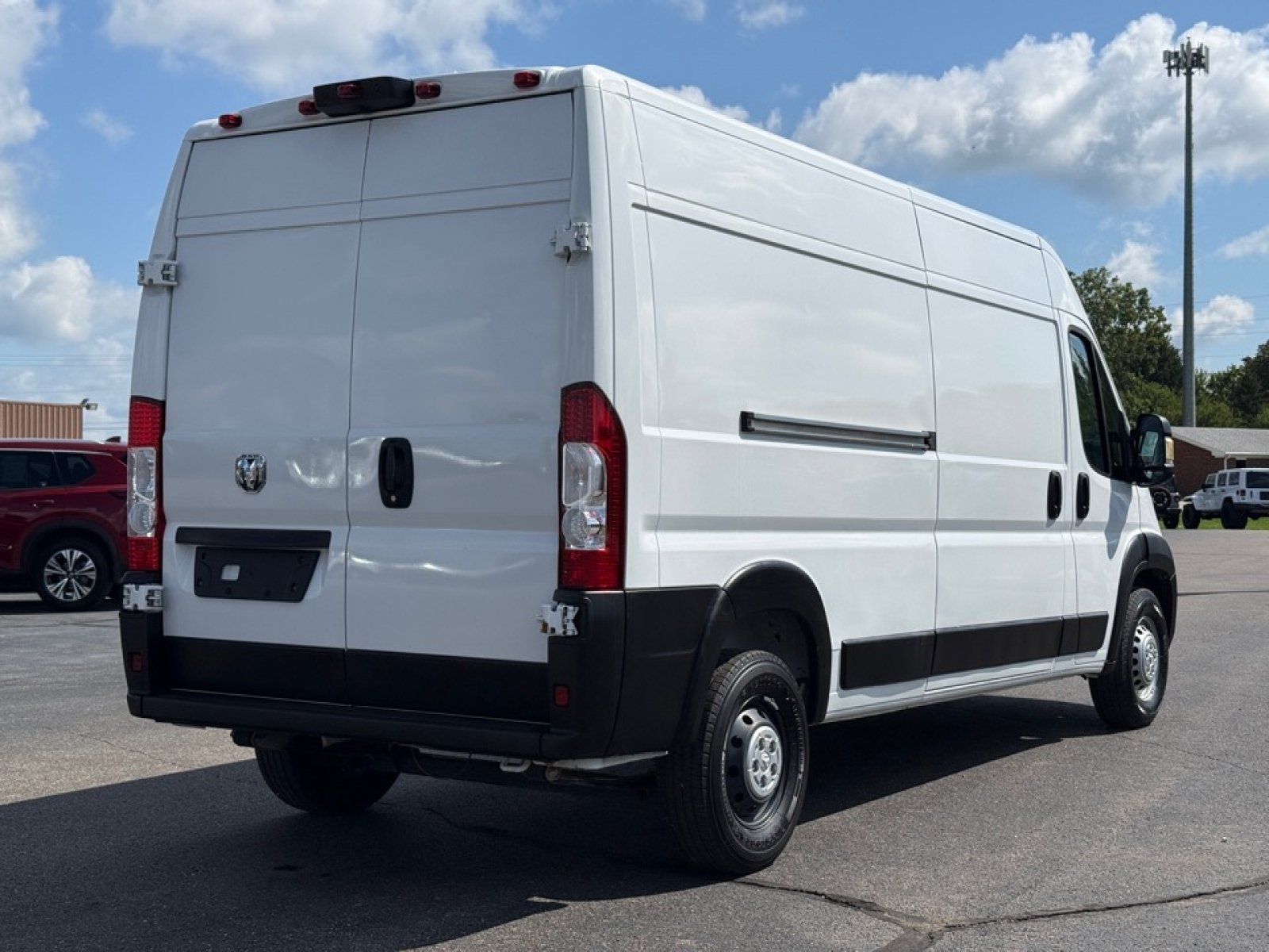 Used 2023 RAM ProMaster 2500 FWD image 7