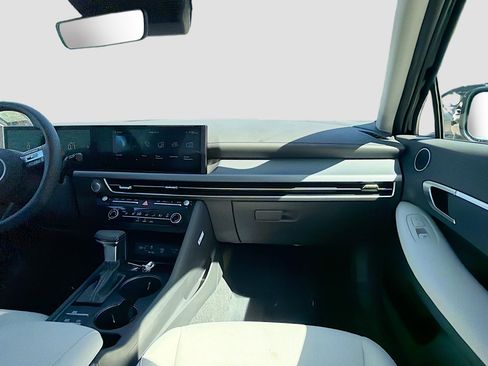 Used 2025 Hyundai Sonata SE image 17
