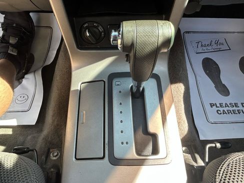 Used 2011 Nissan Pathfinder S AWD/4WD image 23