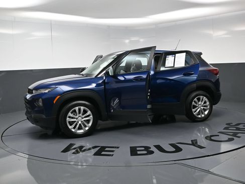 Used 2023 Chevrolet TrailBlazer LS FWD image 21