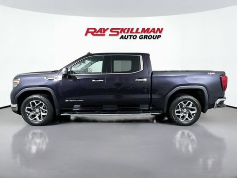 Used 2023 GMC Sierra 1500 SLT w/ SLT Premium Package AWD/4WD image 4
