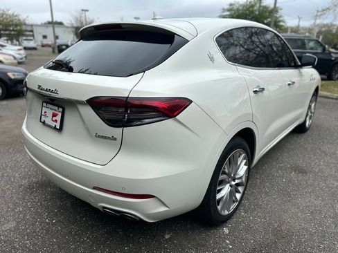 Used 2022 Maserati Levante GT AWD/4WD image 13