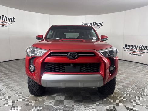 Used 2022 Toyota 4Runner TRD Off-Road Premium AWD/4WD image 2