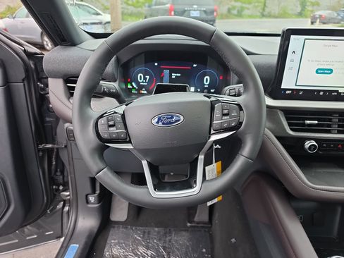New 2026 Ford Explorer Platinum AWD/4WD image 11