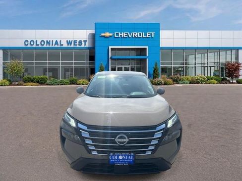 Used 2025 Nissan Rogue SV AWD/4WD image 17