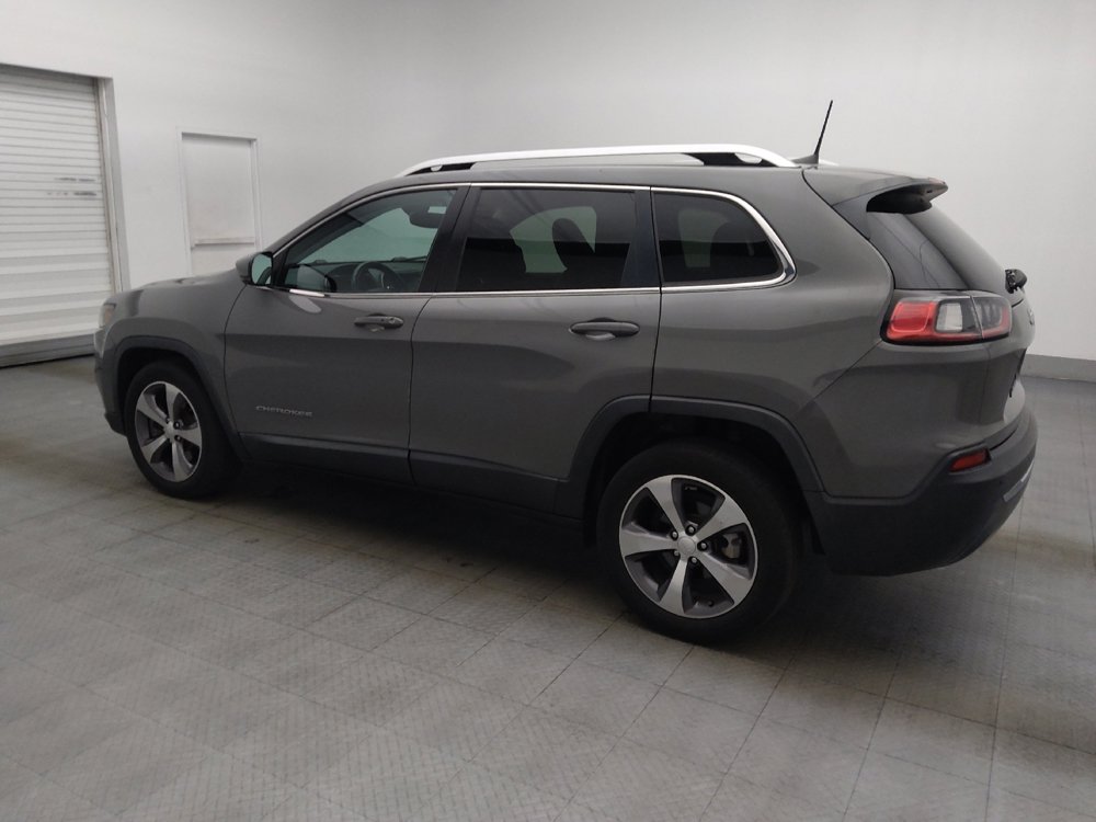 Used 2019 Jeep Cherokee Limited FWD image 3