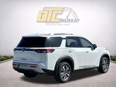 Used 2025 Nissan Pathfinder SL w/ Cargo Package AWD/4WD image 2