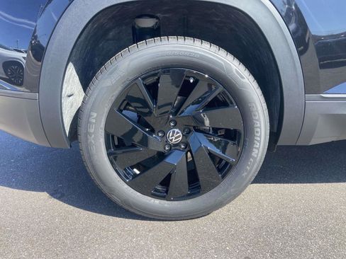 New 2026 Volkswagen Atlas Cross Sport SE image 11