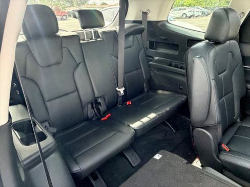Used 2022 Kia Telluride SX w/ Nightfall Edition Package AWD/4WD image 16