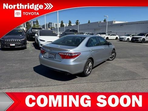 Used 2015 Toyota Camry SE image 4