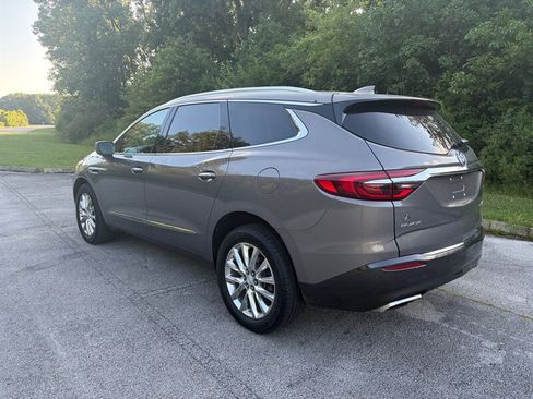 Used 2018 Buick Enclave Essence w/ Trailering Package AWD/4WD image 3