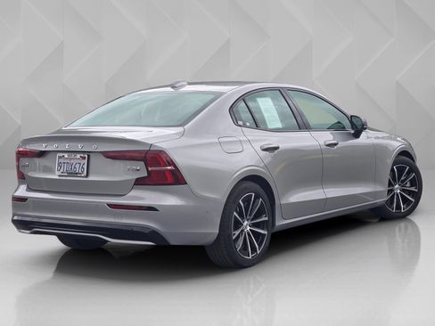 Certified 2025 Volvo S60 T8 Plus AWD/4WD image 9