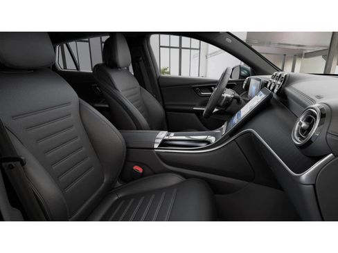 New 2026 Mercedes-Benz GLC 300 4MATIC image 3